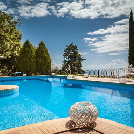 Villa Santa Caterina Sleeps 13 Pool Wifi Massa (Basilicata)