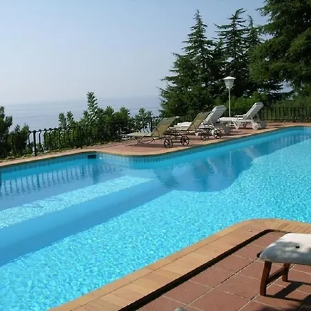 Villa Santa Caterina Sleeps 13 Pool Wifi