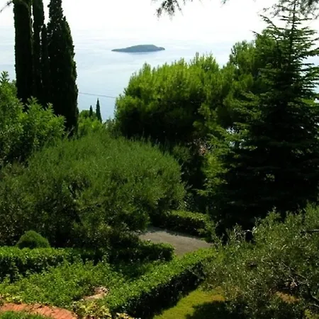 Villa Santa Caterina Sleeps 13 Pool Wifi